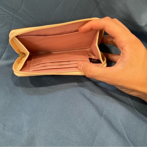 Coach, wristlet, like new, beige, gold, peach - Picture 3 of 3